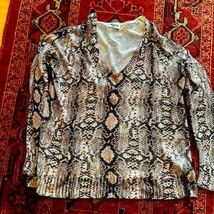 Show me your mumu snake print sweater size xs